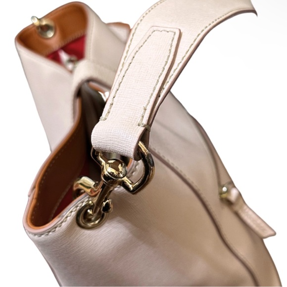 Dooney & Bourke Cream Shoulder Bag EUC - Picture 8 of 12